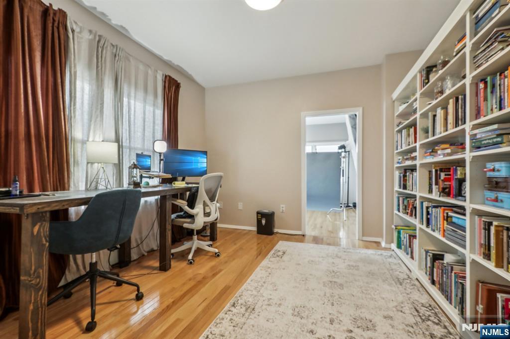 28 George Street — photo 36