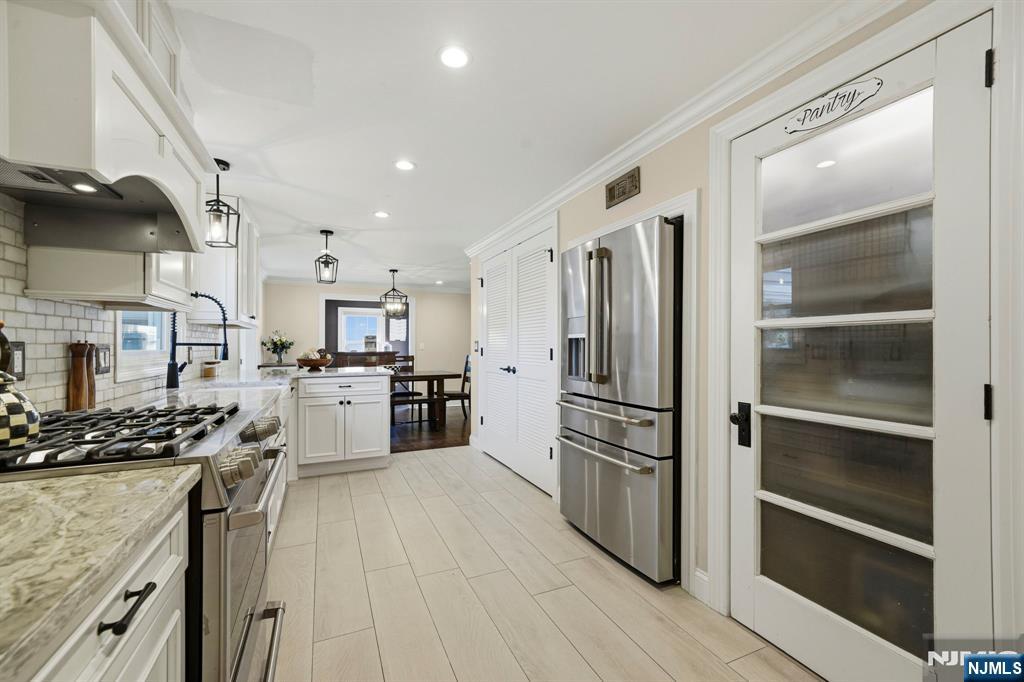 35 Stuart Street, Waldwick, NJ 07463 Listing Photo  13