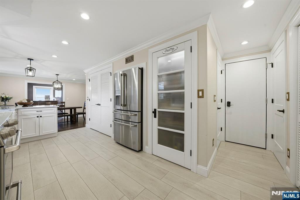 35 Stuart Street, Waldwick, NJ 07463 Listing Photo  14