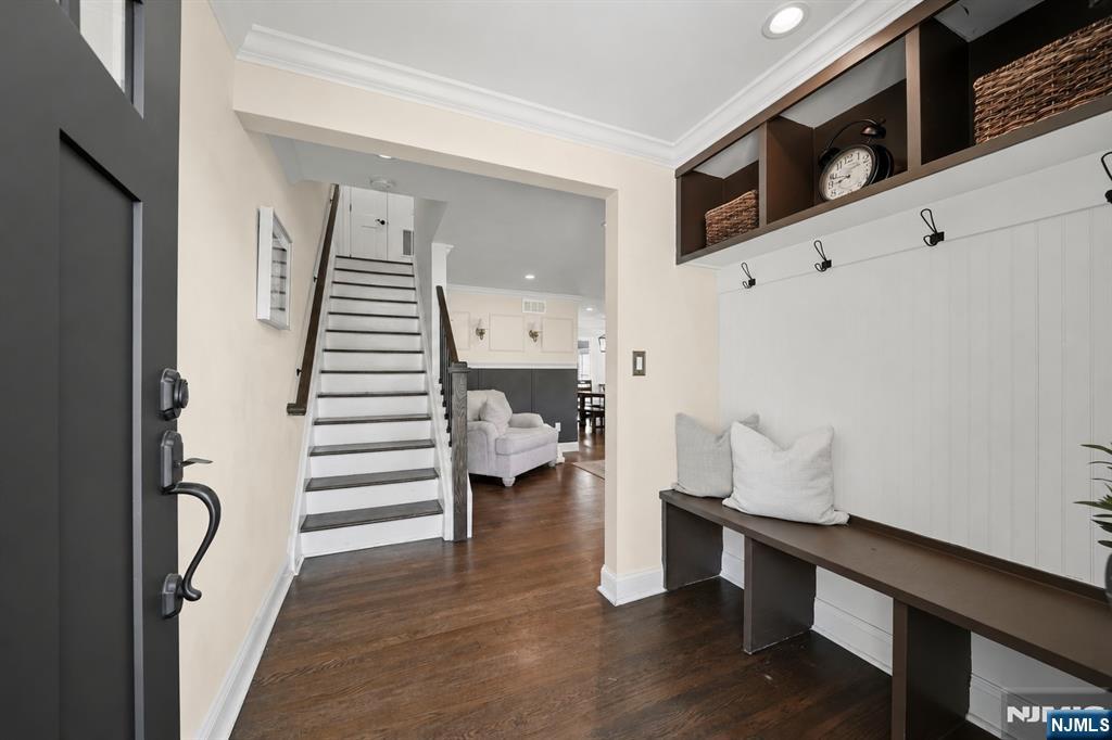 35 Stuart Street, Waldwick, NJ 07463 Listing Photo  2