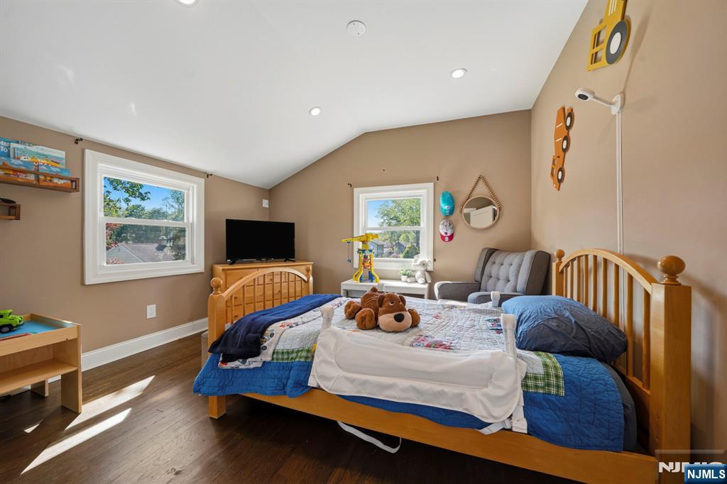 35 Stuart Street, Waldwick, NJ 07463 Listing Photo  20