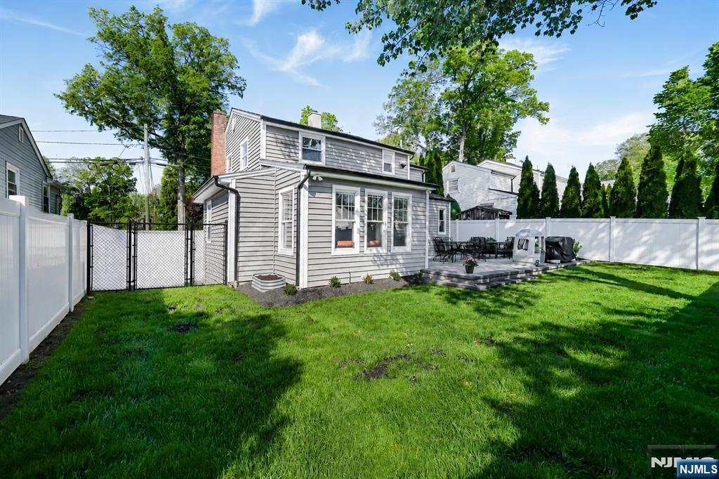 35 Stuart Street, Waldwick, NJ 07463 Listing Photo  22