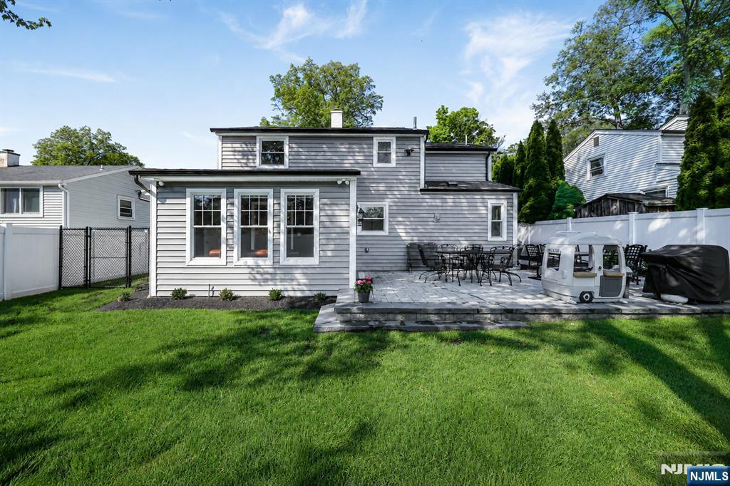 35 Stuart Street, Waldwick, NJ 07463 Listing Photo  23