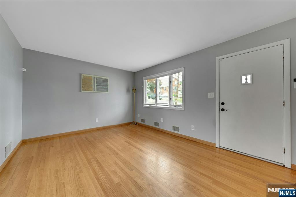 451 Chestnut Street - Photo 4