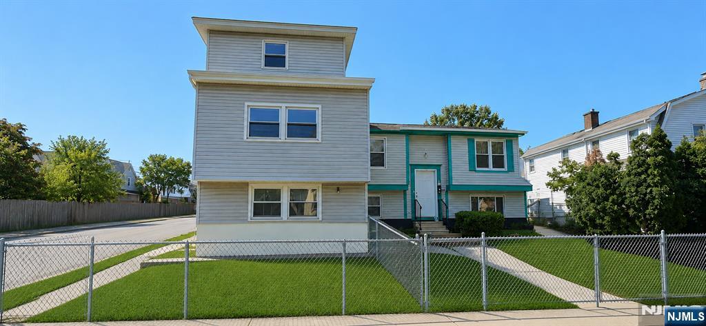 237-239 Smith Street - Photo 1