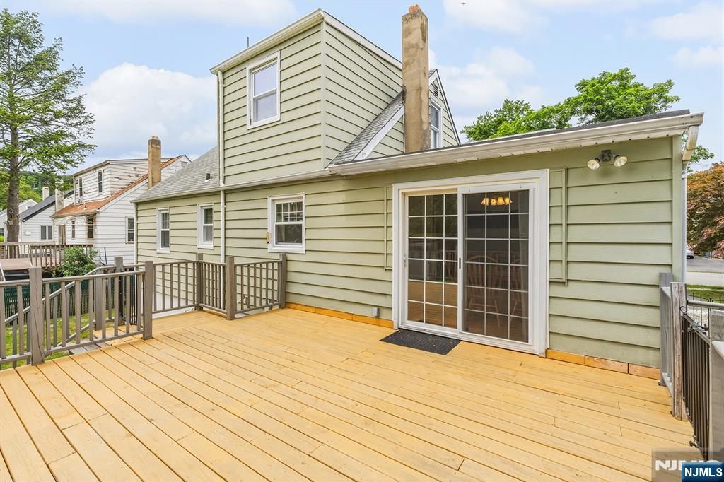 3 Roy Avenue