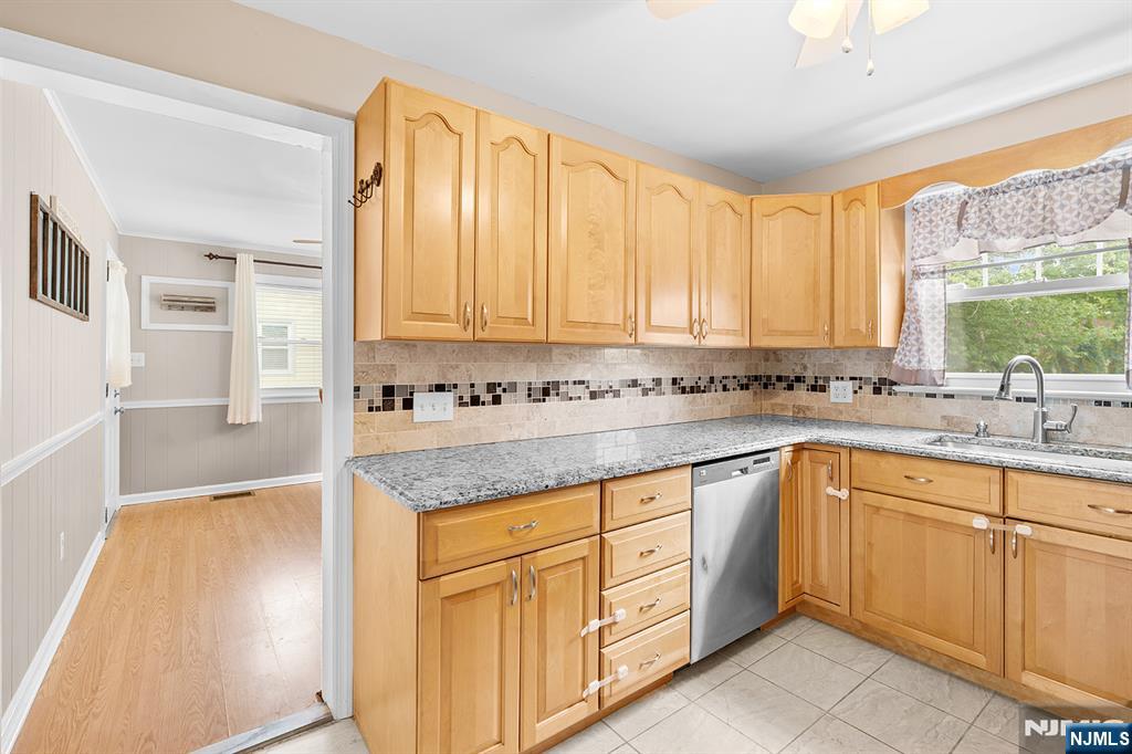 3 Roy Avenue - Photo 5