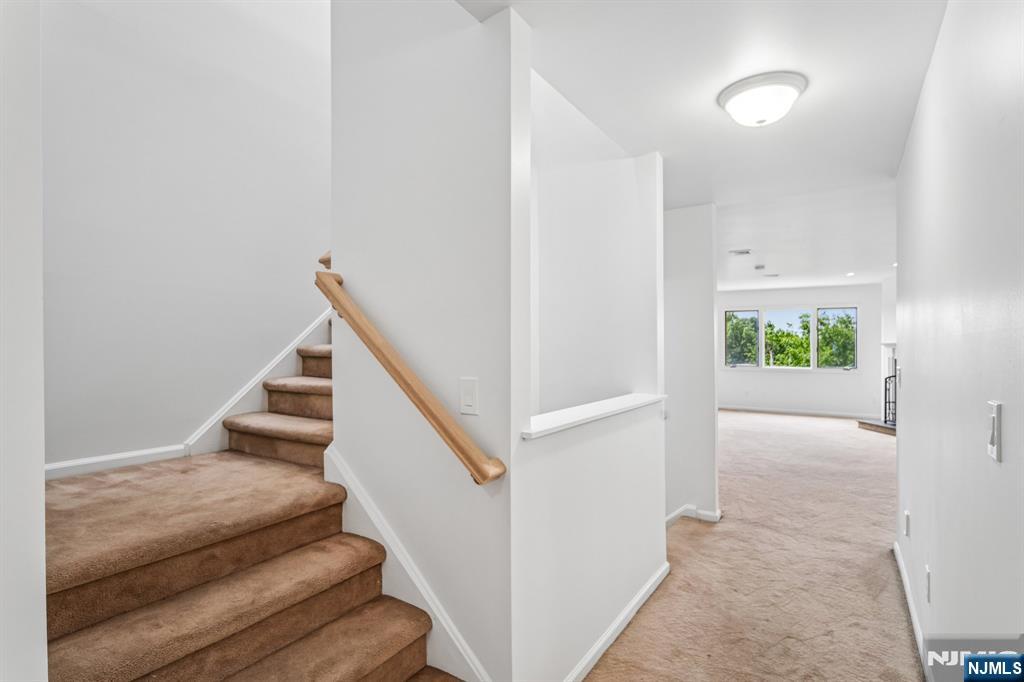 304 Heights Drive 3 - Photo 3