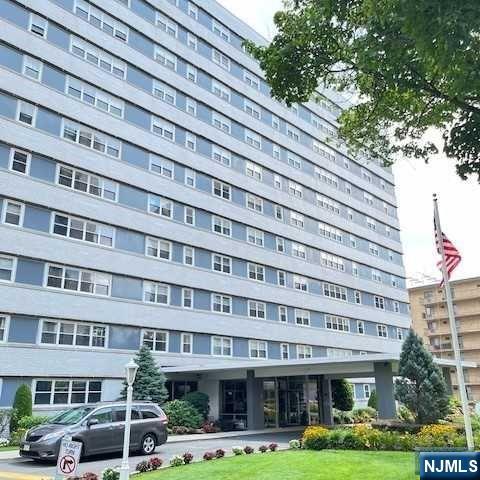 280 Prospect Ave #11 E, Hackensack, NJ 07601