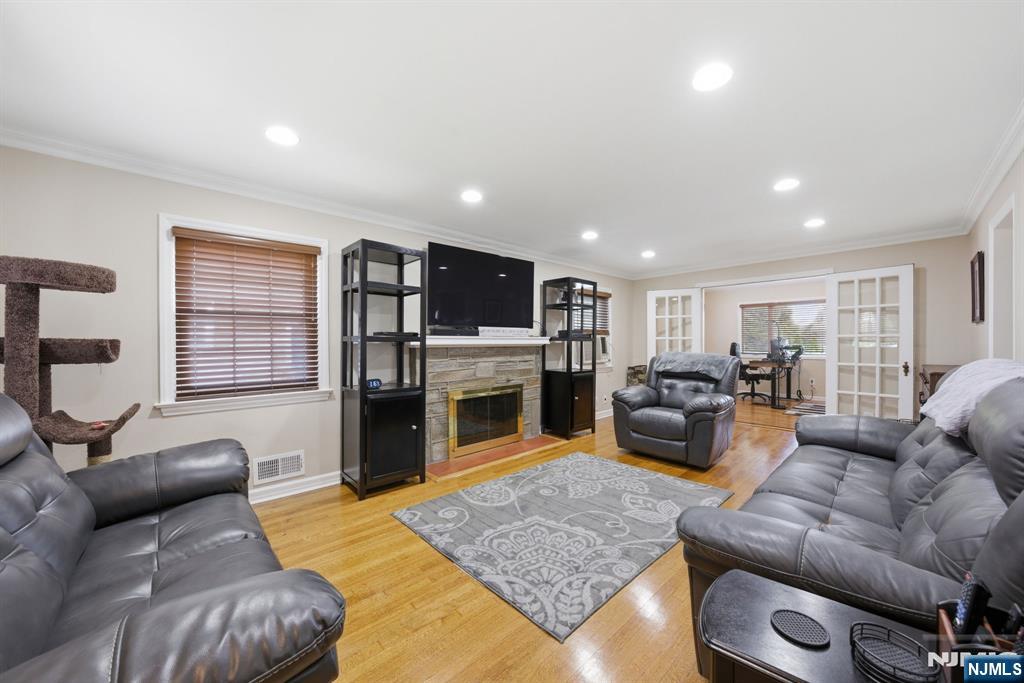 46 Oakley Terrace - Photo 3