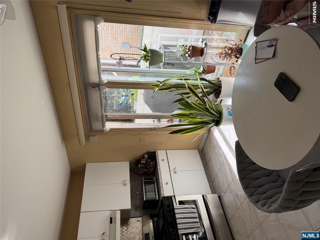 408 7th Street B - Photo 5