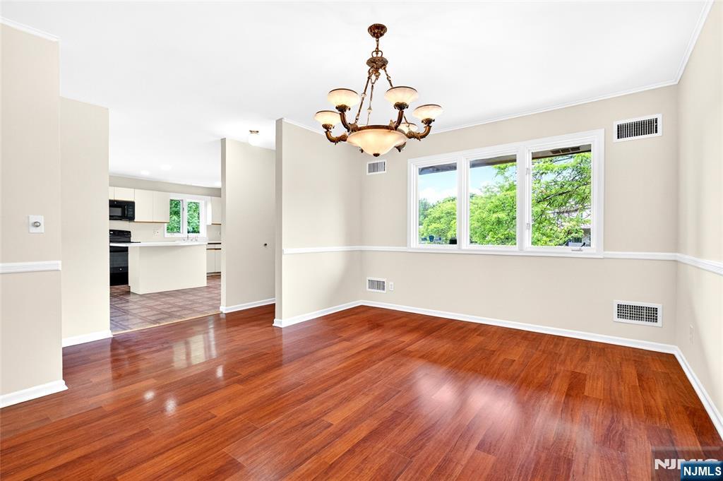 23 Peach Hill Court, Ramsey, NJ 07446 Listing Photo  16