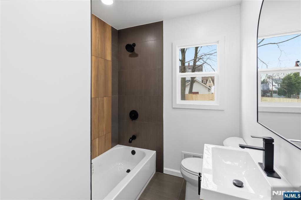 116 Washington Place, Teaneck, NJ 07666 Listing Photo  16