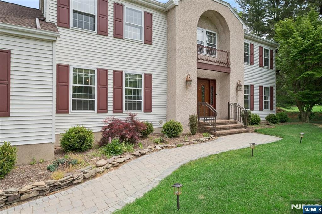 5 Glen Ridge Drive - Photo 3