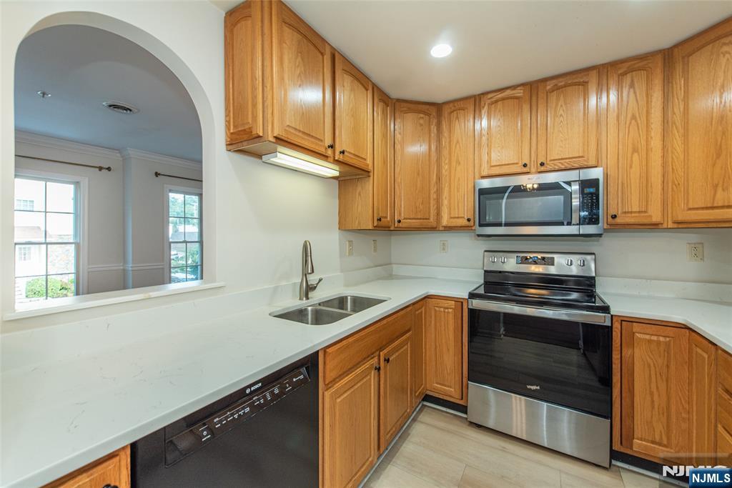 91 Roseland Avenue C4 - Photo 5