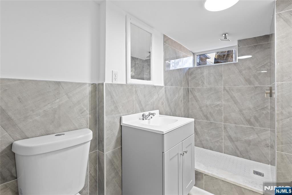 1407 85th Street, North Bergen, NJ 07047 Listing Photo  20