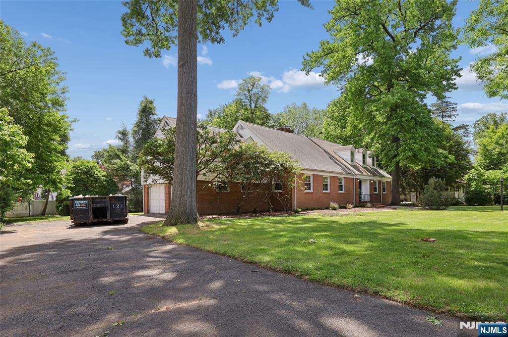 1271 Alicia Avenue — photo 48