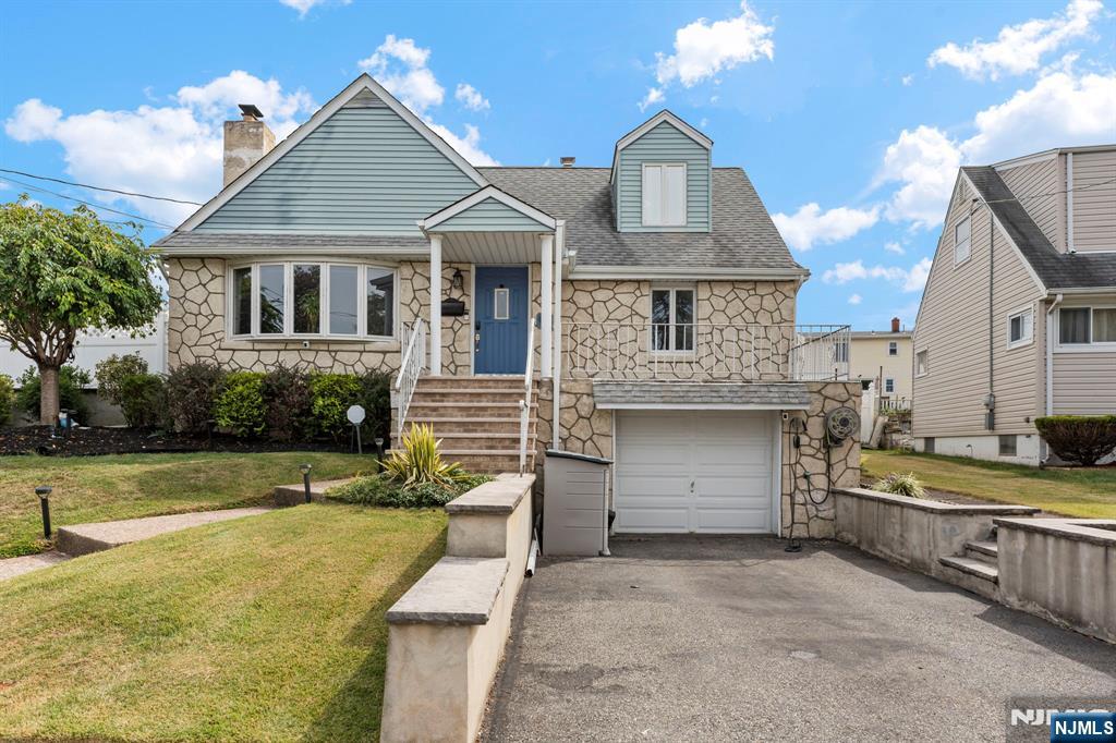 12 Calvin Avenue - Photo 1
