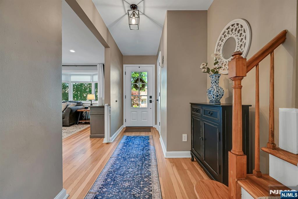 149 Linden Avenue - Photo 3