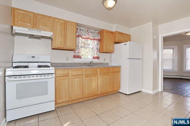 68 Mohawk Avenue 2nd Fl - Photo 7