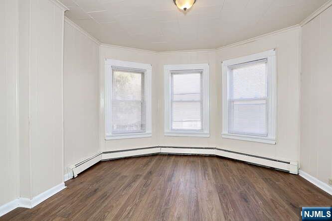 68 Mohawk Avenue 2nd Fl - Photo 8