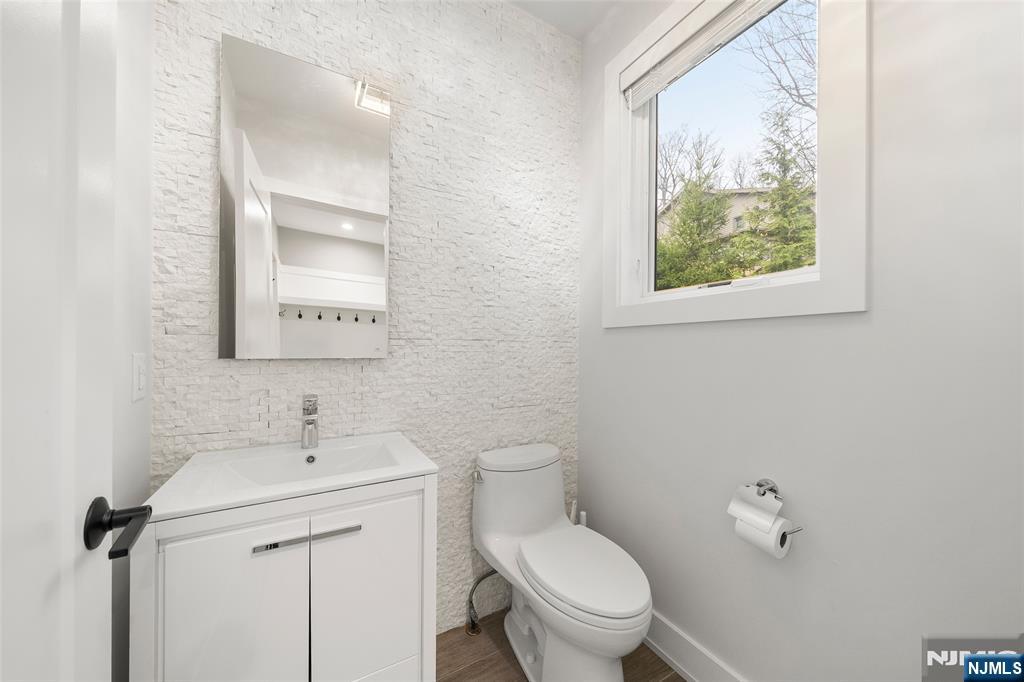 55 Cedar Street, Cresskill, NJ 07626 Listing Photo  16