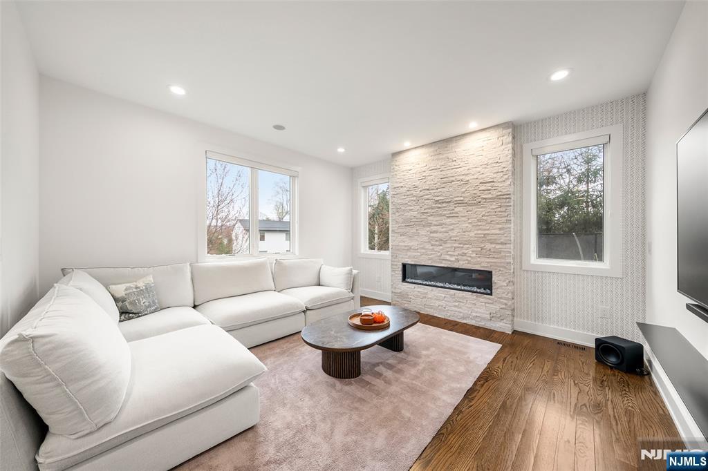 55 Cedar Street, Cresskill, NJ 07626 Listing Photo  7