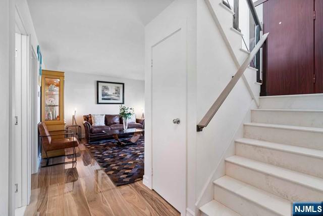 531 Chestnut Place, Teaneck, NJ 07666 Listing Photo  14