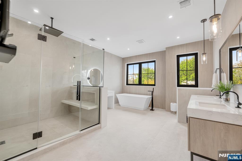 336 Lockwood Drive — photo 25