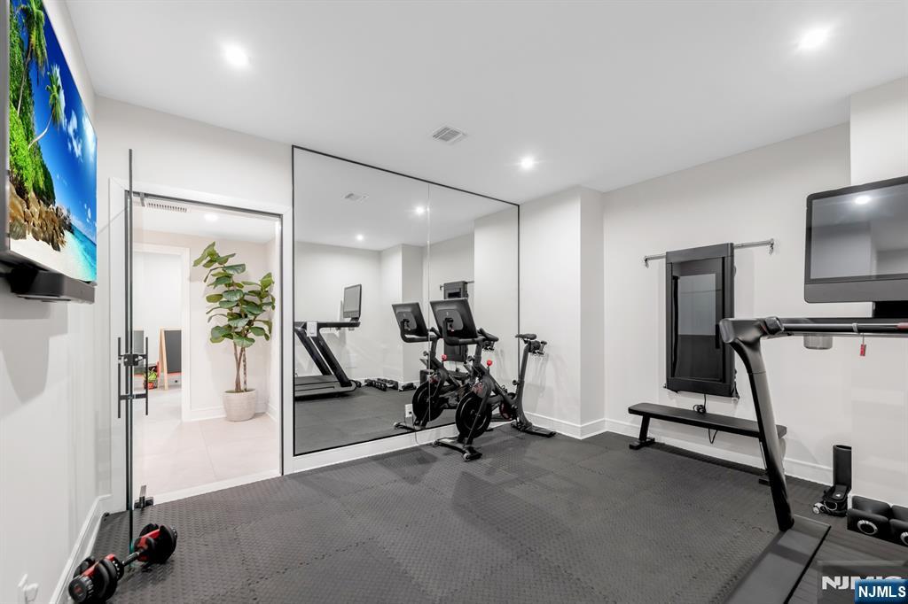 336 Lockwood Drive — photo 40