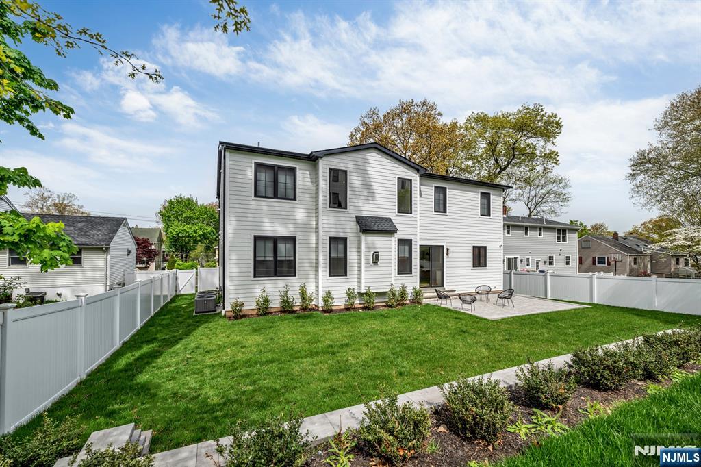 336 Lockwood Drive — photo 48