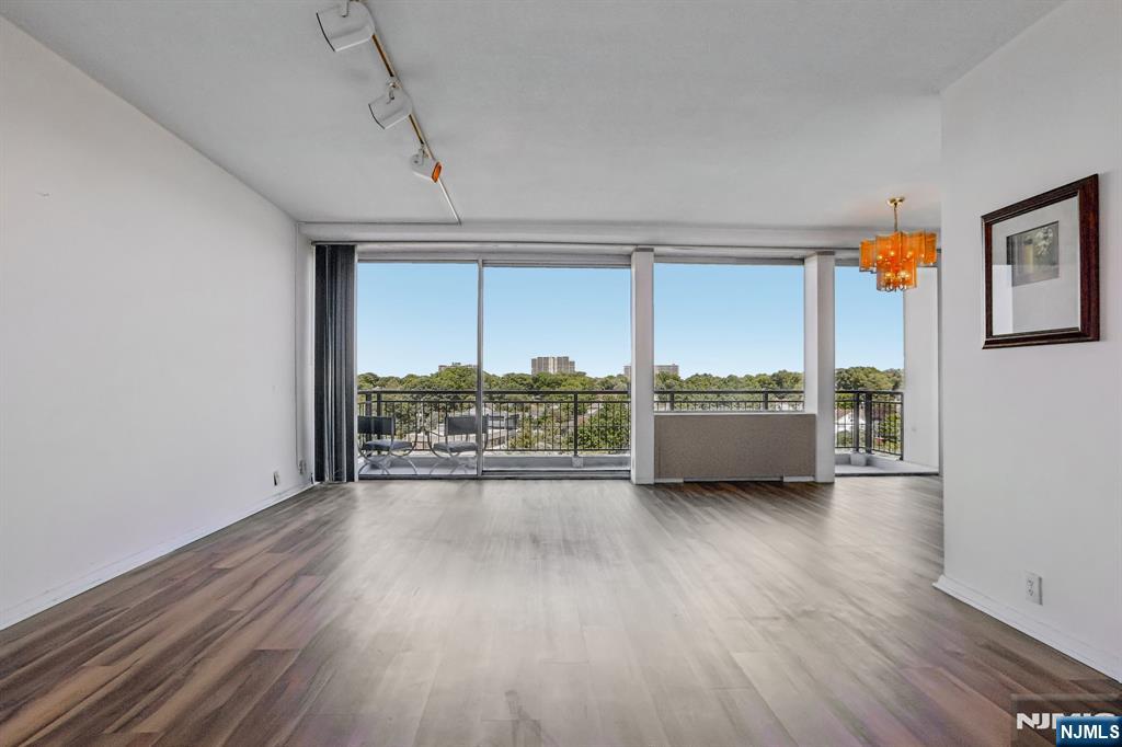 3 Horizon Road 1021 - Photo 3