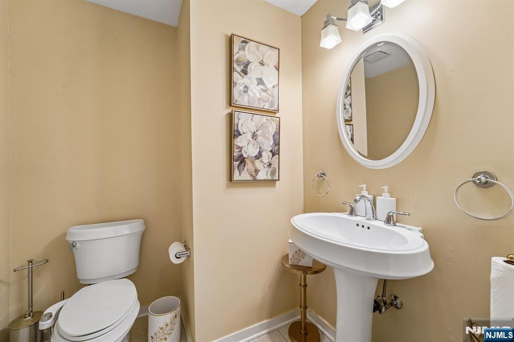 8 Union Hill Road, Denville Township, NJ 07834 Listing Photo  16