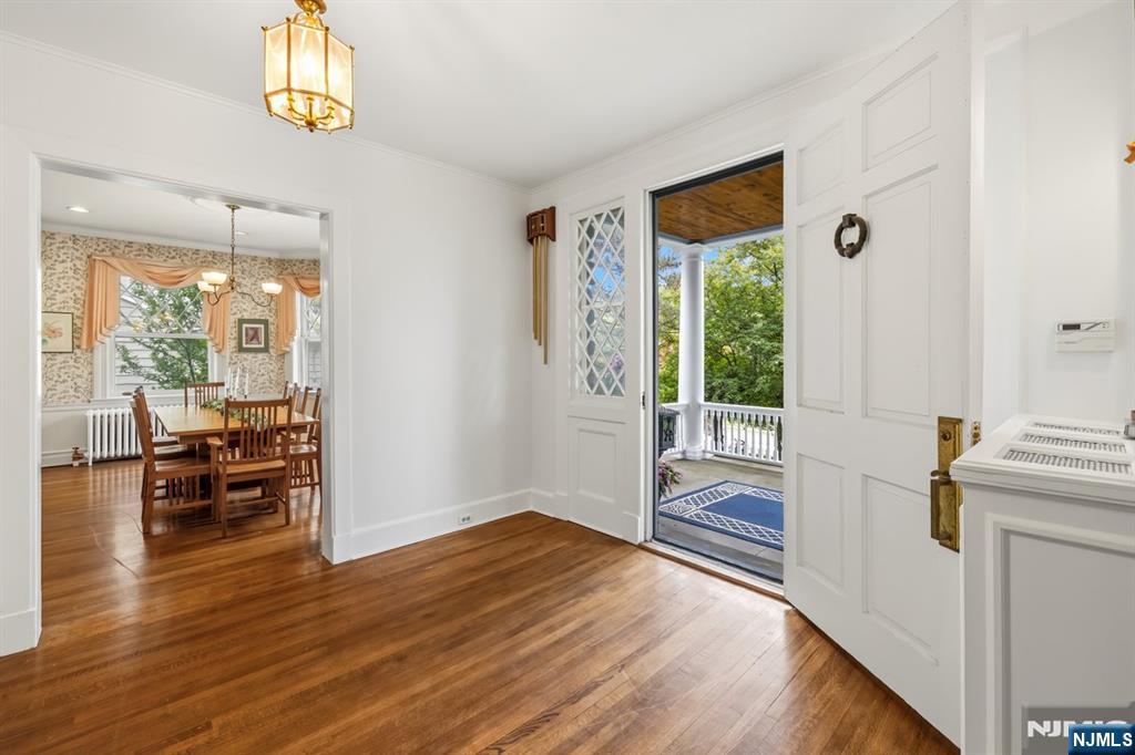 164 S Highwood Avenue - Photo 3