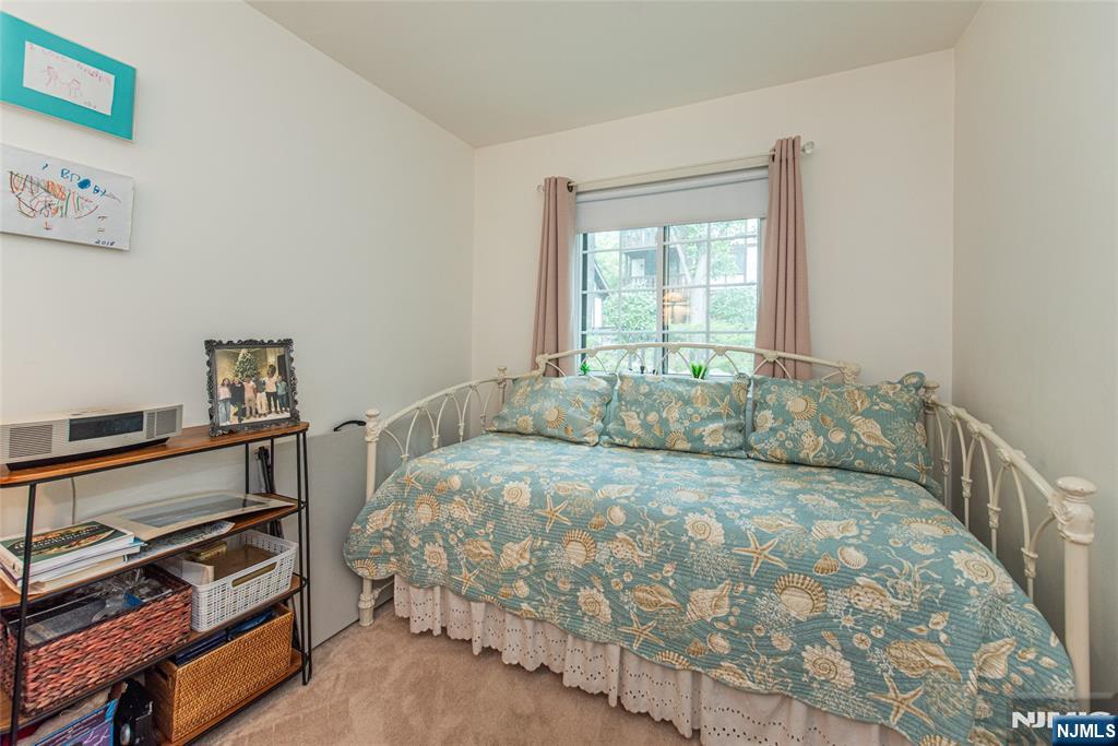 309 Mark Twain Way, Mahwah, NJ 07430 Listing Photo  13