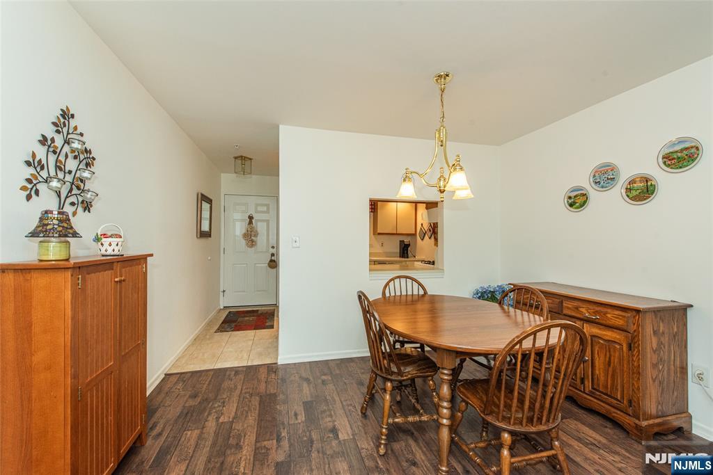 309 Mark Twain Way, Mahwah, NJ 07430 Listing Photo  8