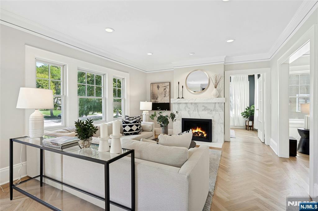 2 Columbus Avenue - Photo 3