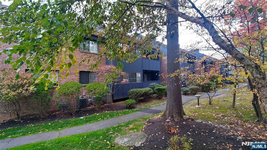 2111 Hilltop Road - Photo 2