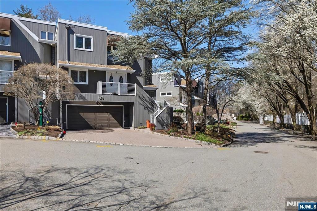 376 Kenwood 9 - Photo 2
