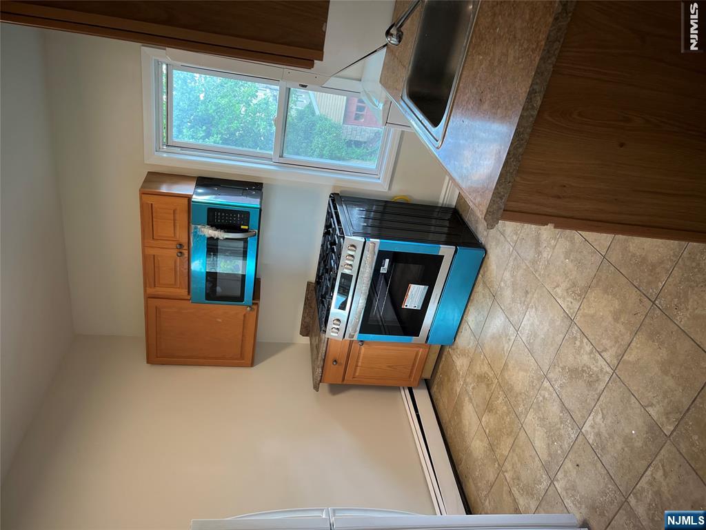 139-141 Magnolia Avenue 2nd - Photo 4