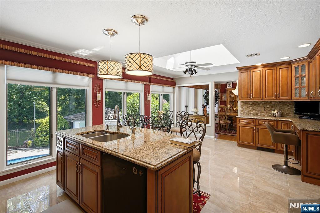 8 Mariani Drive — photo 14