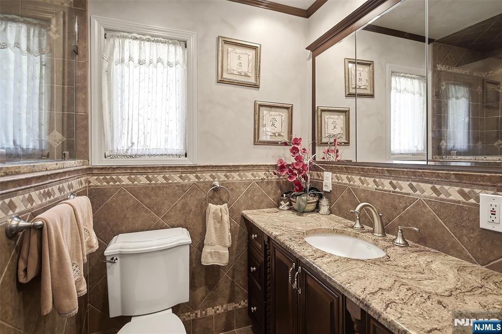 8 Mariani Drive — photo 17