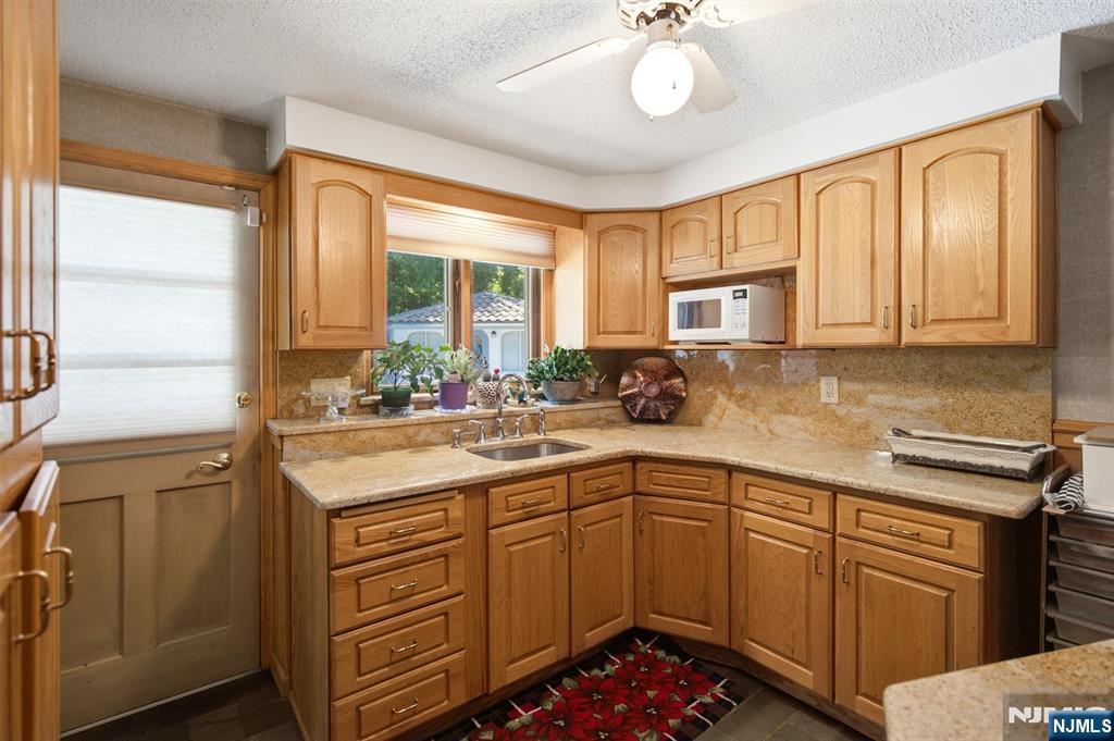 8 Mariani Drive — photo 28