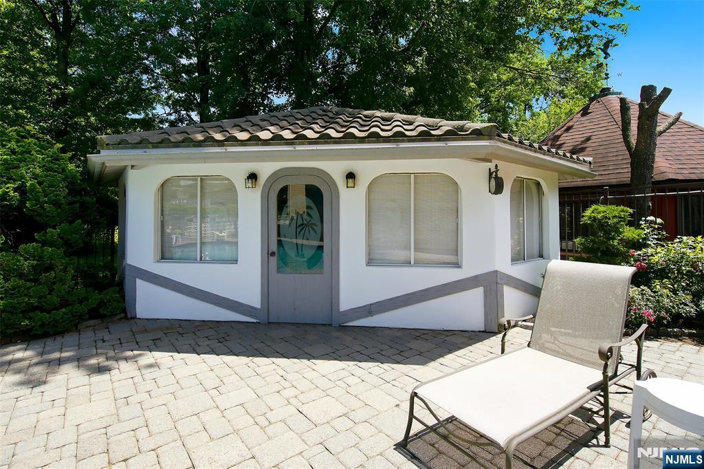 8 Mariani Drive — photo 34