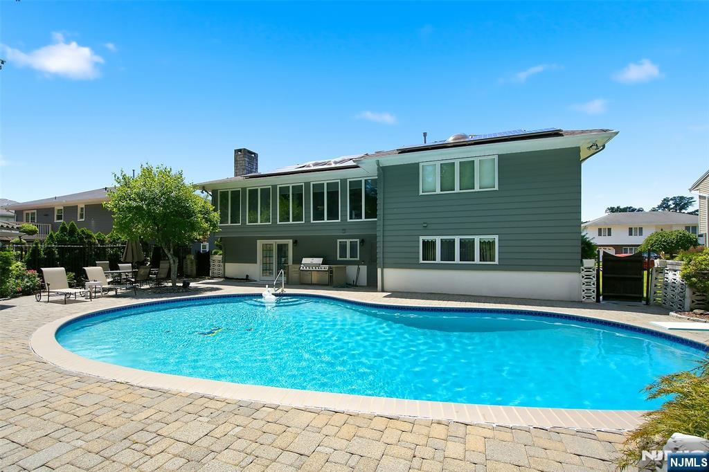 8 Mariani Drive — photo 38