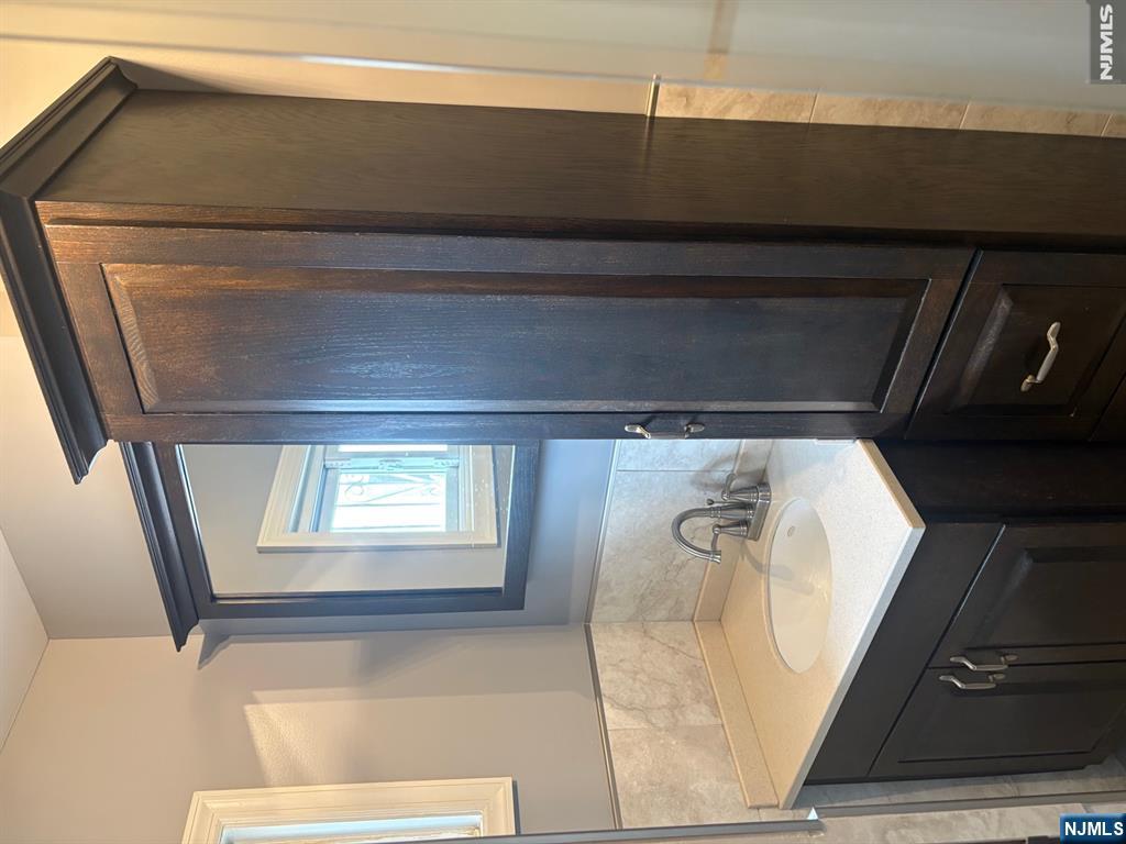 2nd floor bathroom