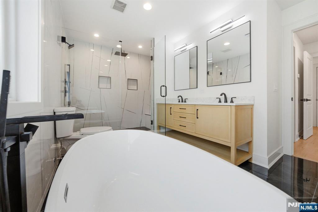 110 Platt Avenue — photo 32