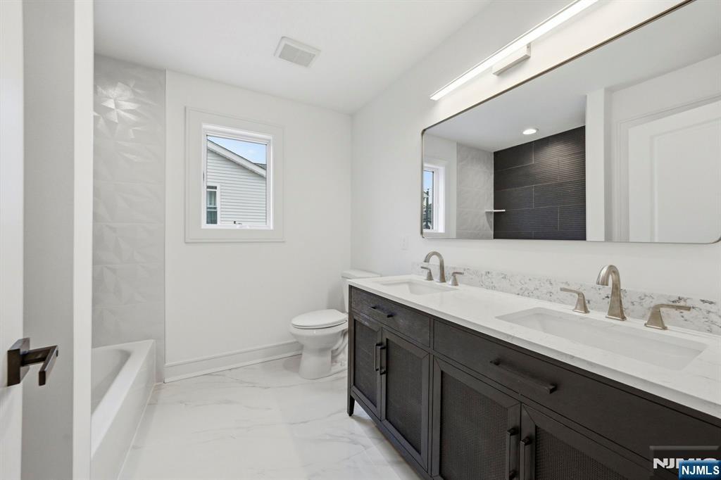 110 Platt Avenue — photo 35