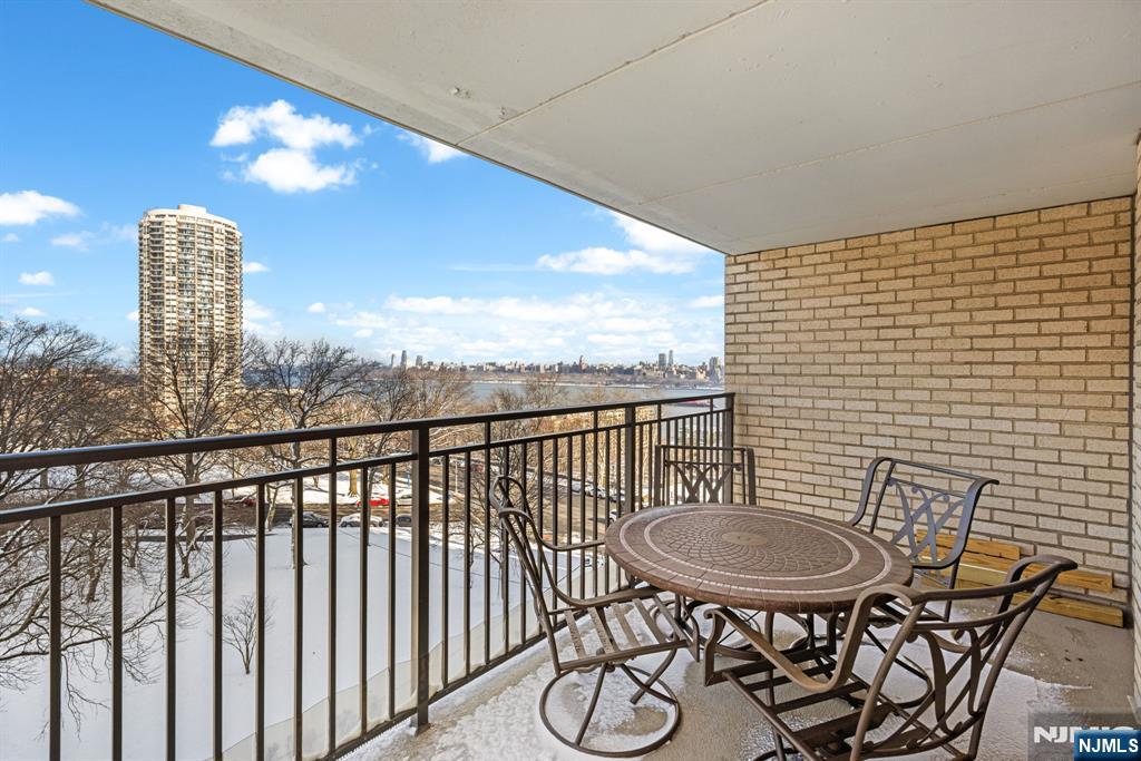 7855 Boulevard E, #6A, North Bergen, NJ 07047 Listing Photo  8