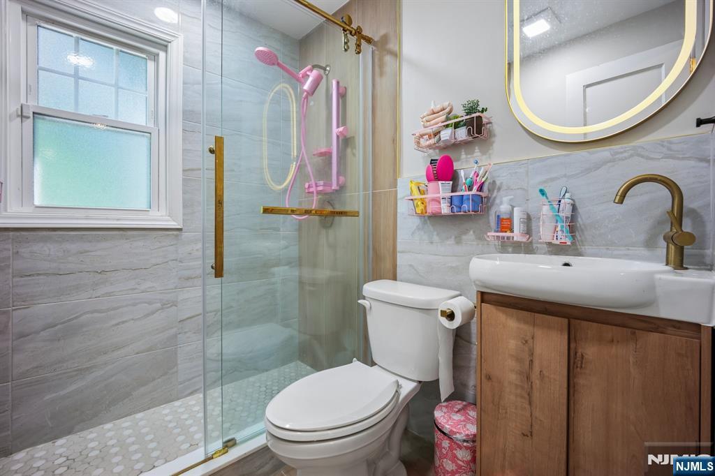 First Floor Bathroom